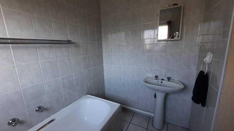 2 Bedroom Property for Sale in Vaalpark Free State